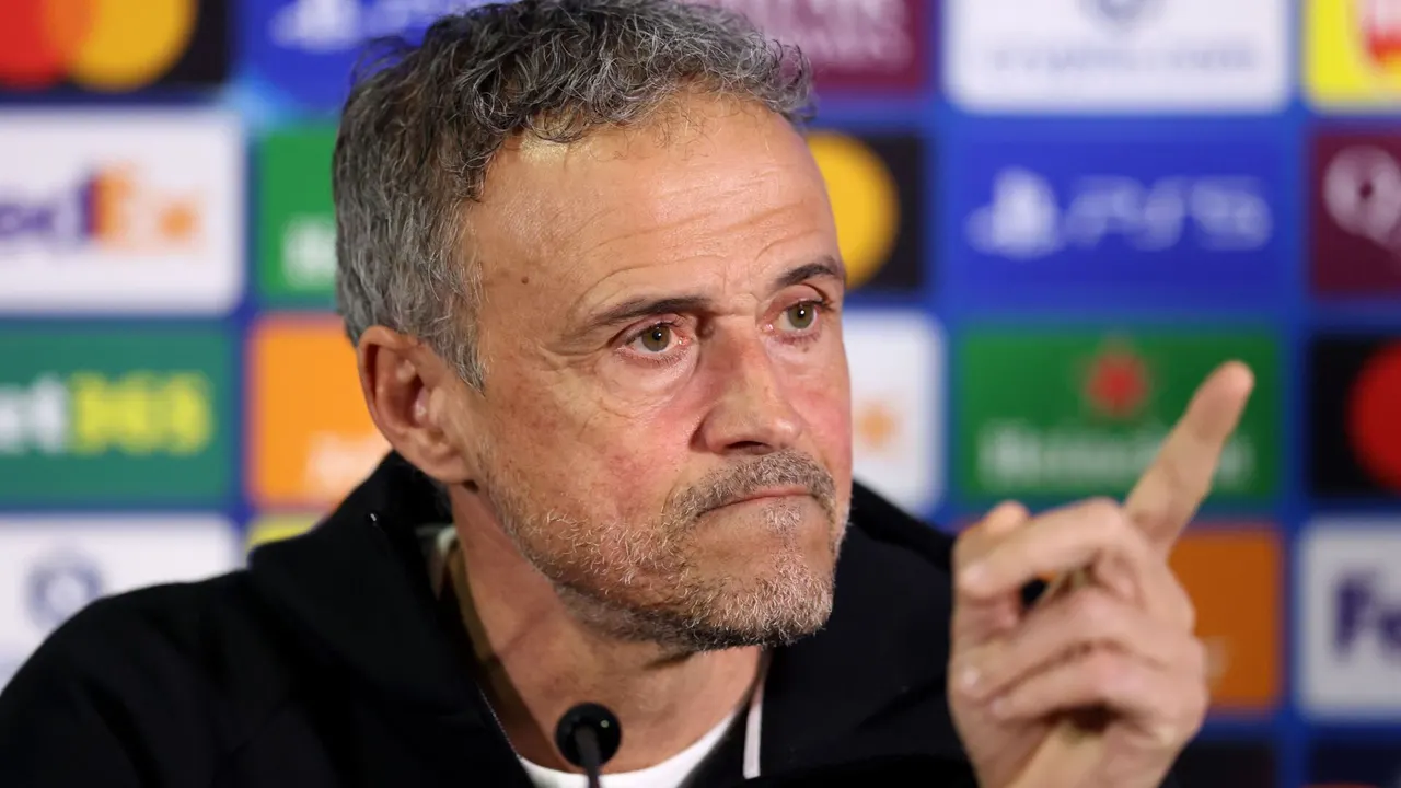 صفقة ستهز الميركاتو.. باريس يغري نجم البريميرليج بمبلغ فلكي